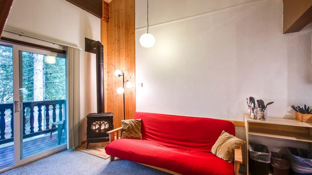 Photo of Livingroom in Glacier