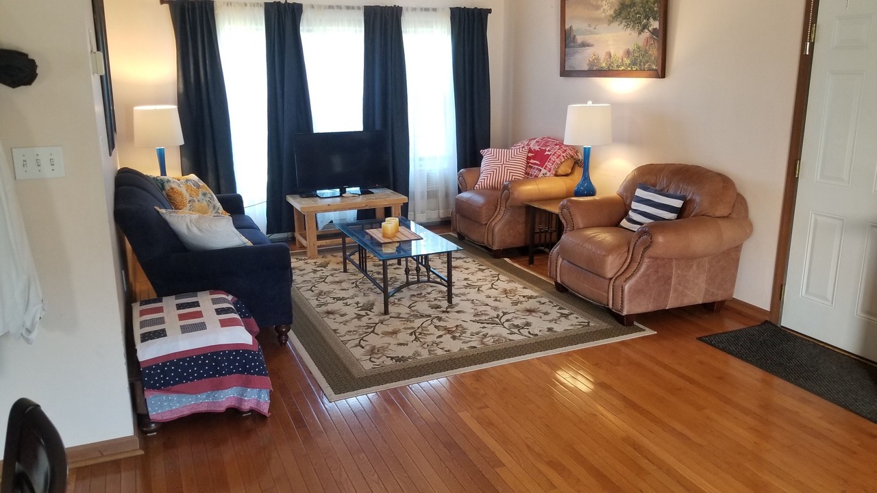 Photo of Livingroom in Cooperstown