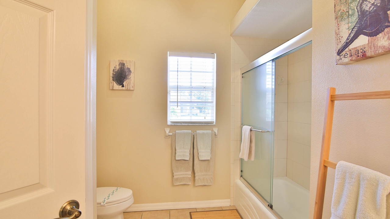 Photo of Bathroom in Heron's Watch