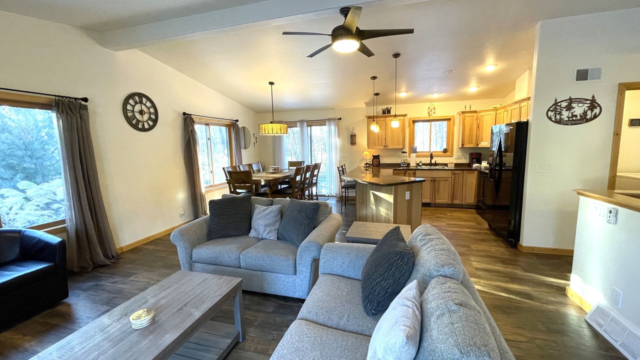 Photo of Livingroom in Spring Brook