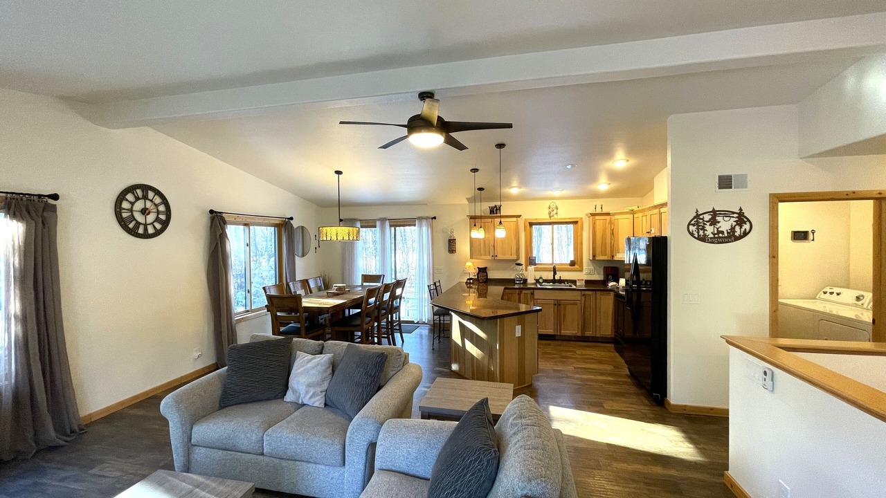 Photo of Livingroom in Spring Brook