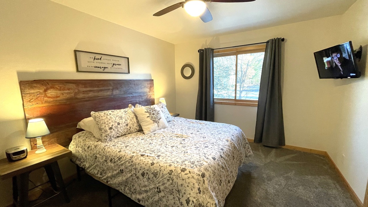 Photo of Bedroom in Spring Brook