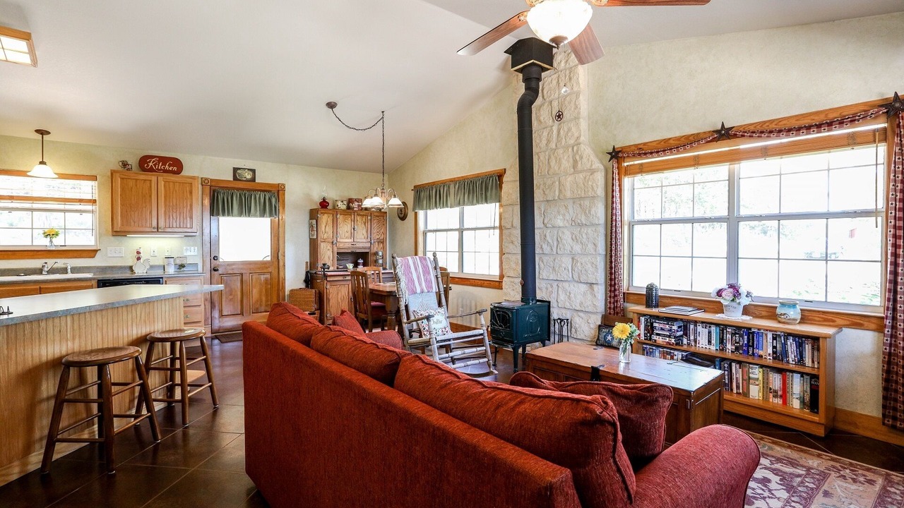 Photo of Livingroom in Fredericksburg