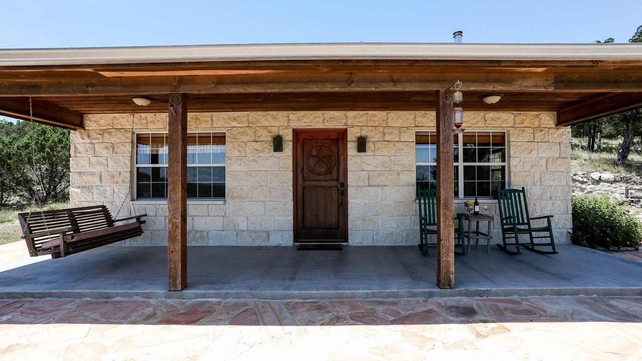 Photo of Patio Balcony in Fredericksburg