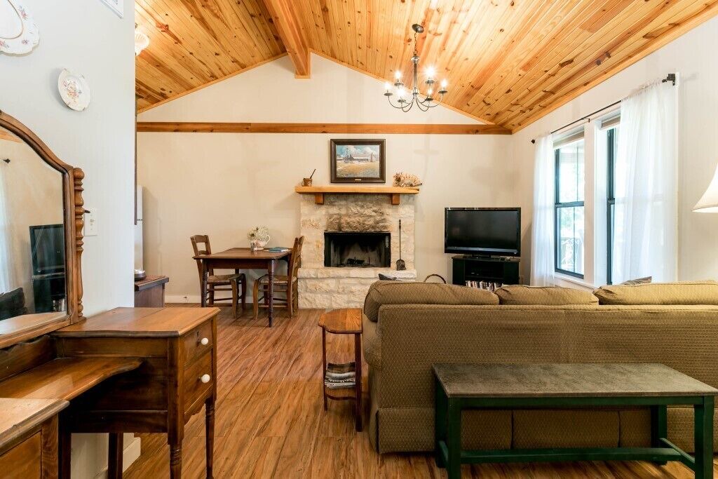 Photo of Livingroom in Fredericksburg