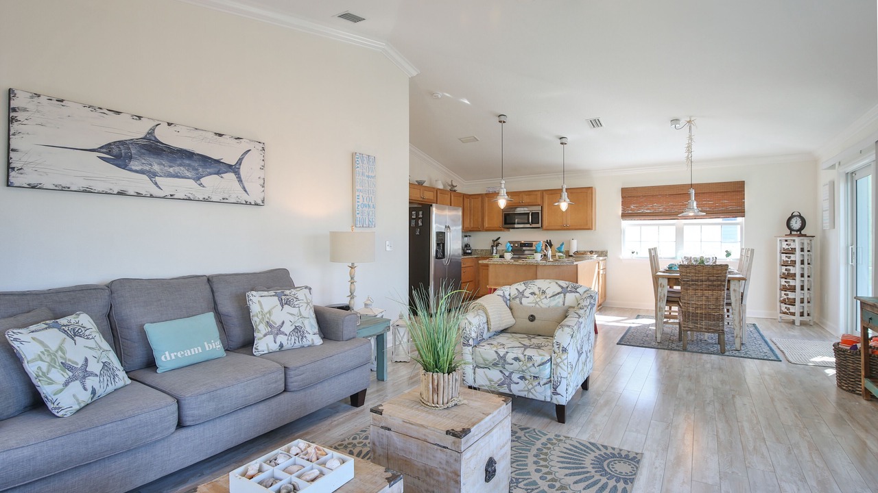 Photo of Livingroom in Bradenton Beach