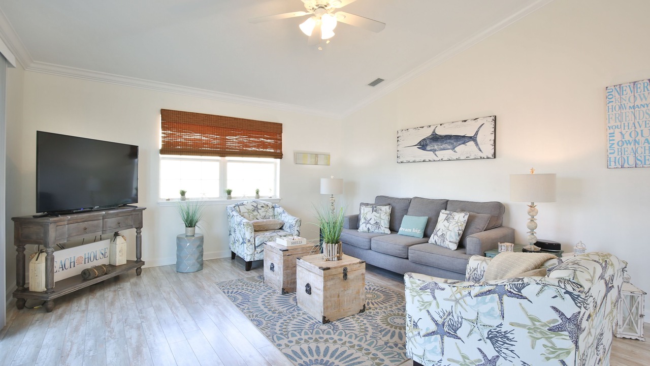 Photo of Livingroom in Bradenton Beach