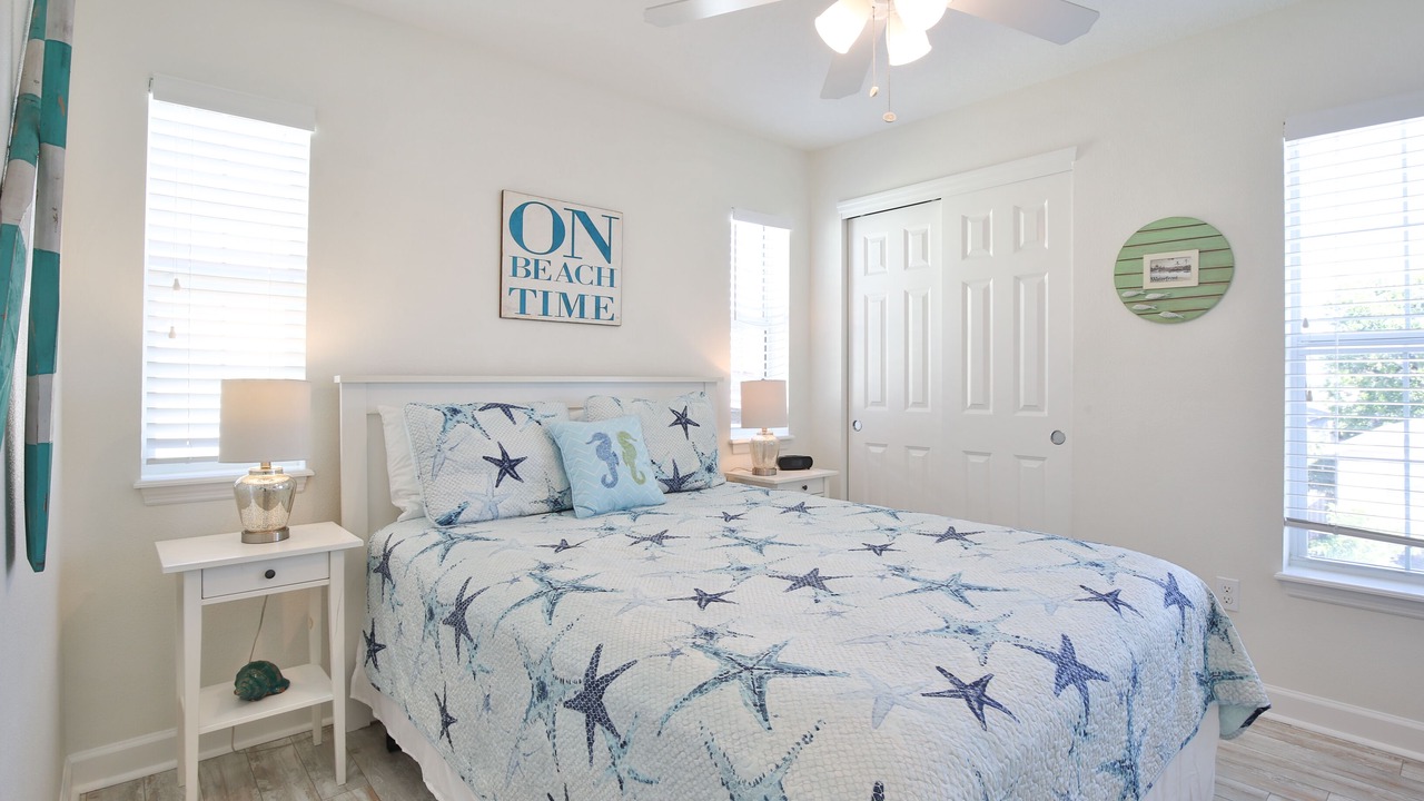 Photo of Bedroom in Bradenton Beach