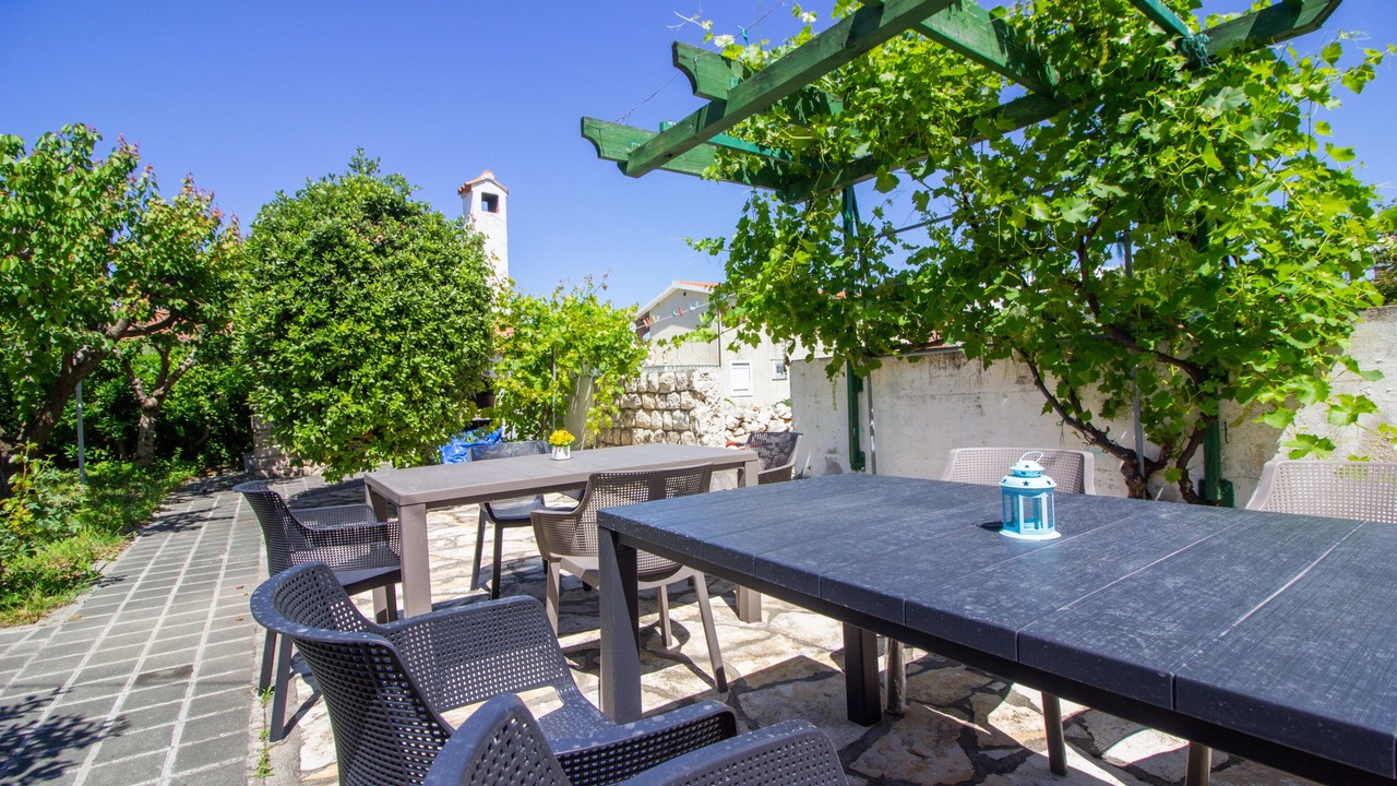 Photo of Outdoor in Nin