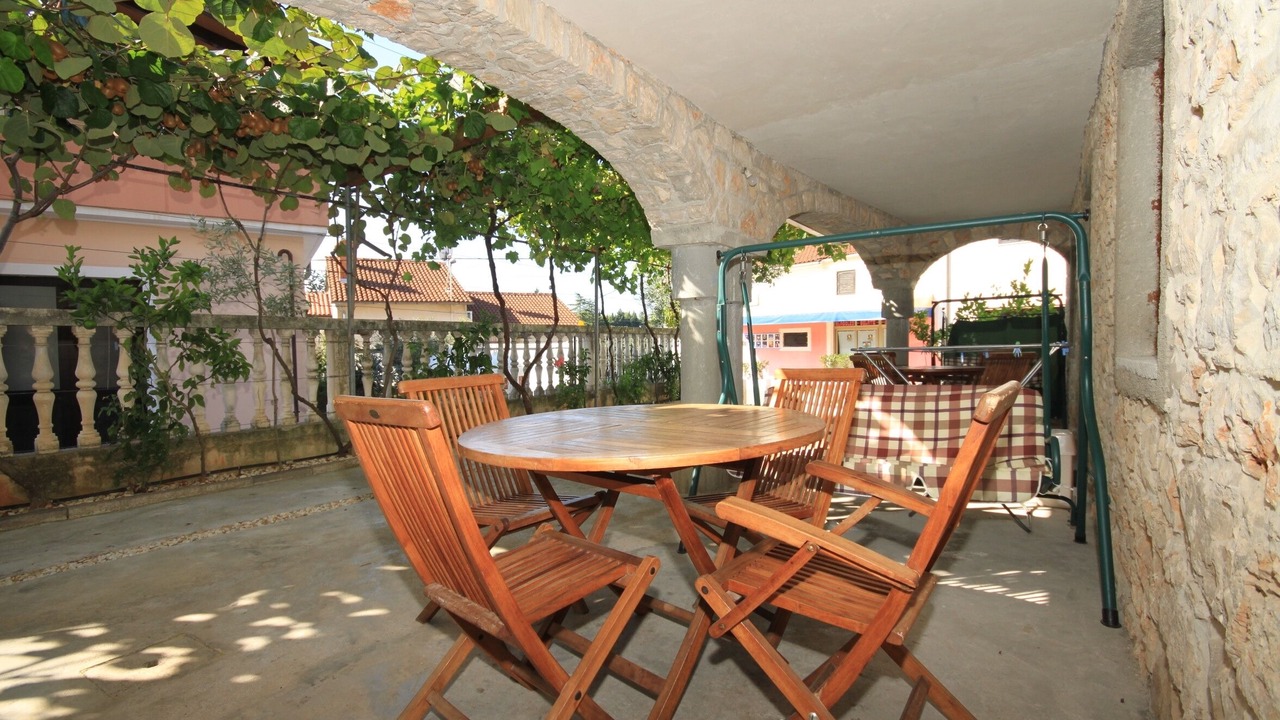 Photo of Outdoor in Basanija