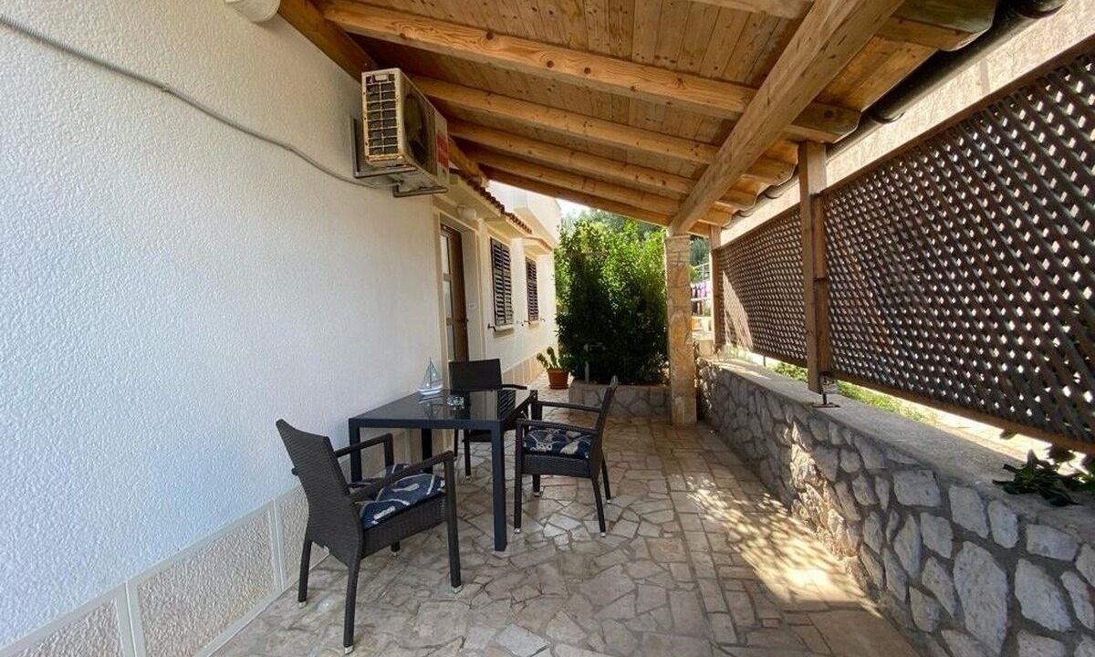 Photo of Outdoor in Cove Murtar