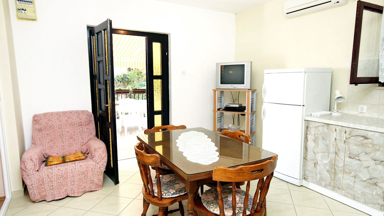 Photo of Livingroom in Molat