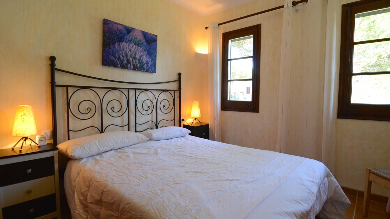 Photo of Bedroom in Pals