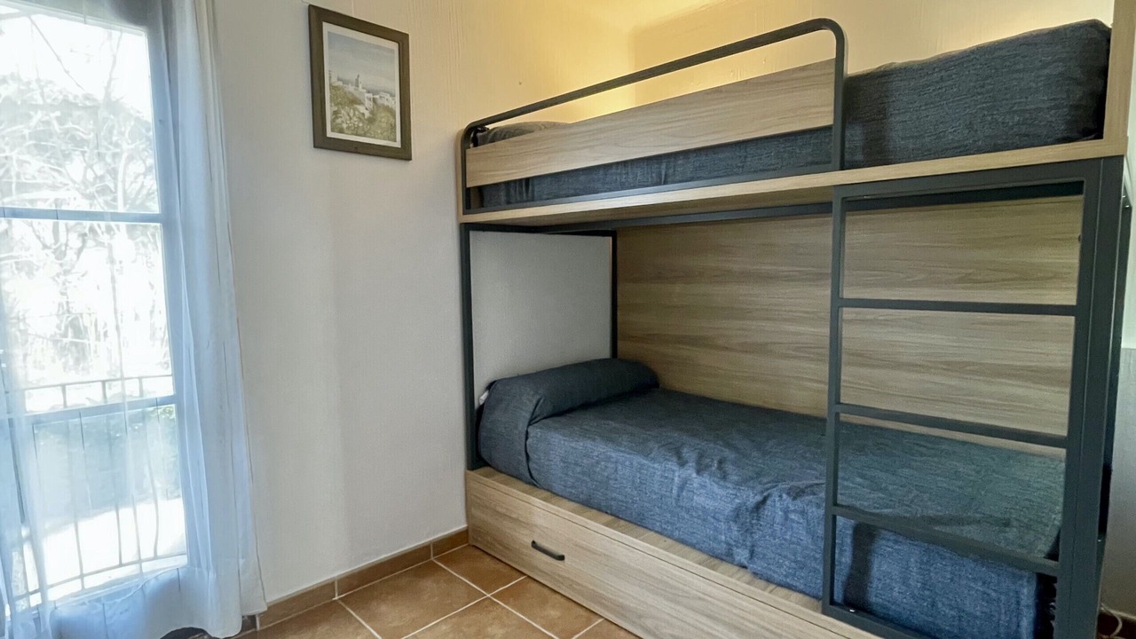Photo of Bedroom in Pals