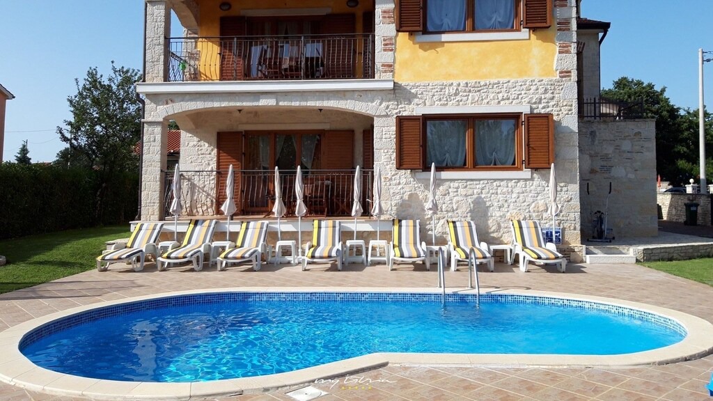 Photo of Outdoor in Buici