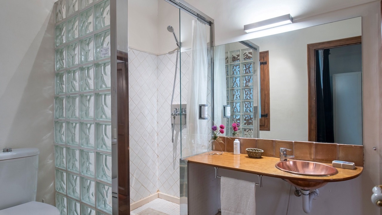 Photo of Bathroom in Gothic Quarter