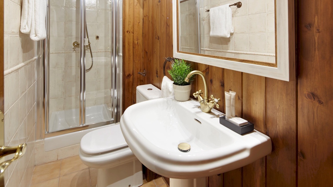 Photo of Bathroom in Garos