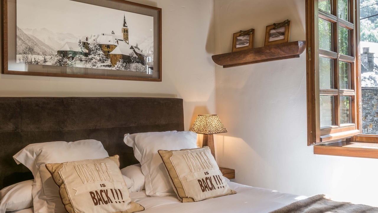 Photo of Bedroom in Garos