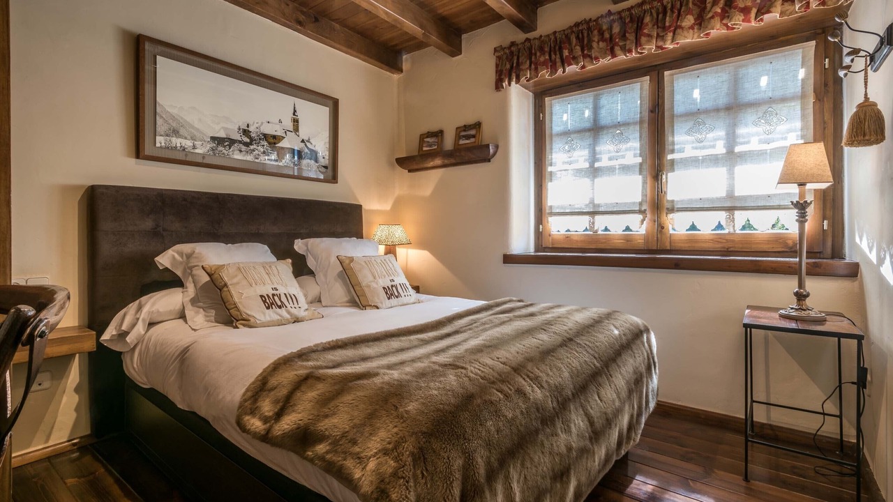 Photo of Bedroom in Garos