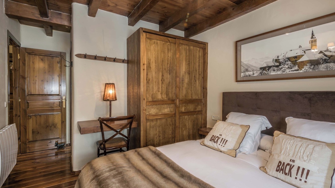 Photo of Bedroom in Garos