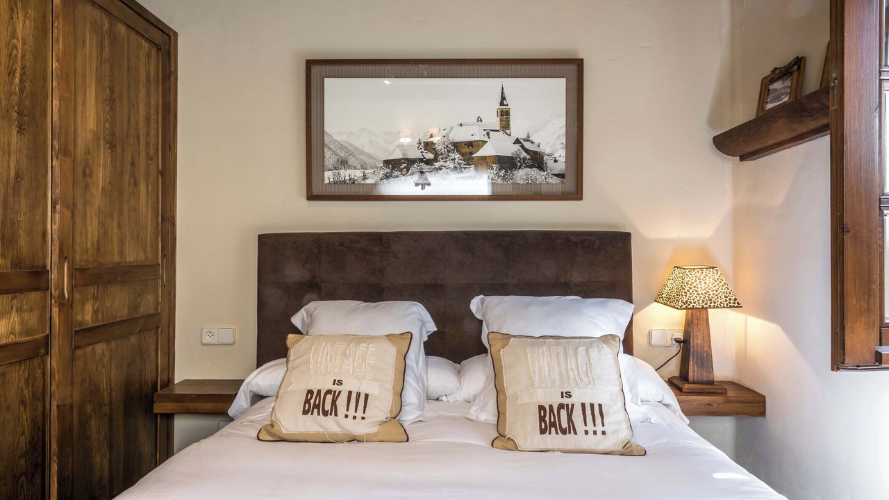Photo of Bedroom in Garos