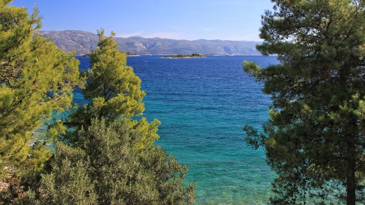 Photo of Others in Lumbarda