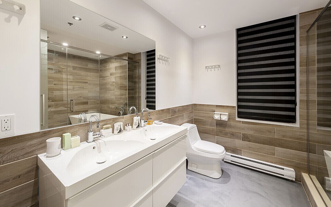 Photo of Bathroom in Downtown Montreal