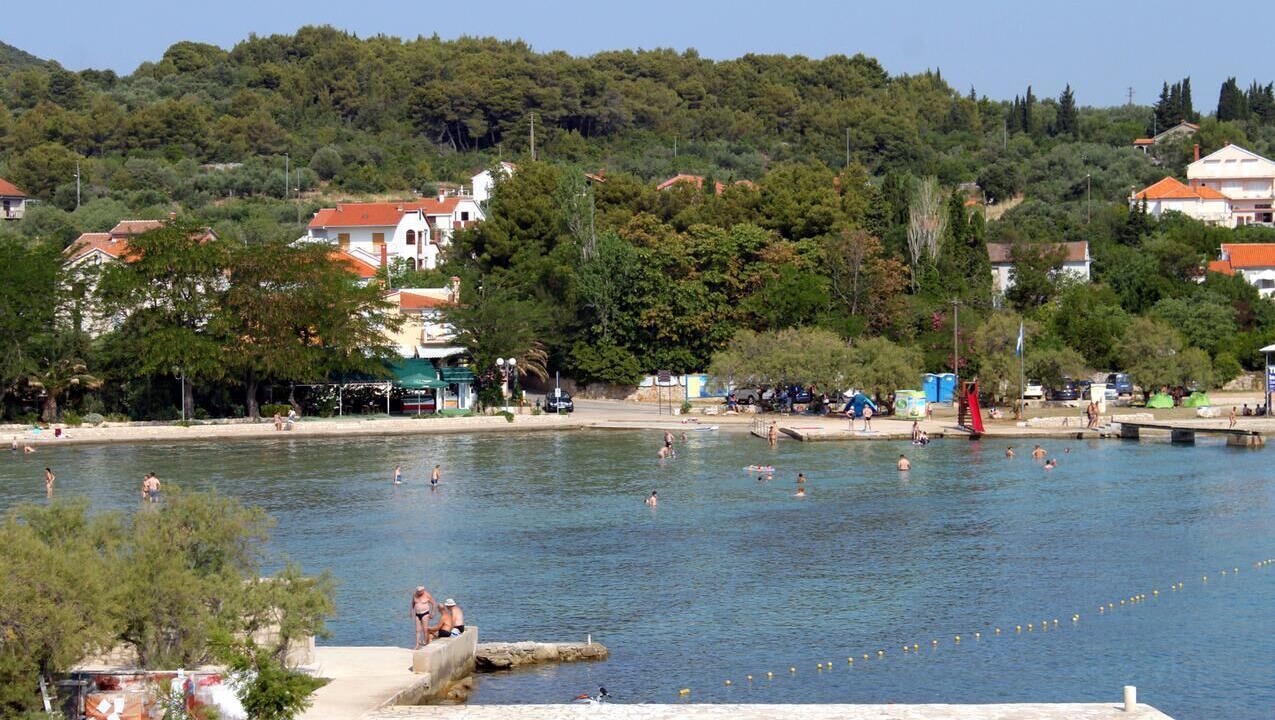 Photo of Others in Sutomiscica