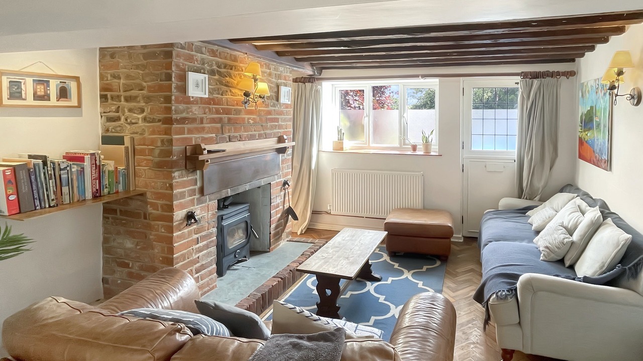 Photo of Livingroom in Woolbeding