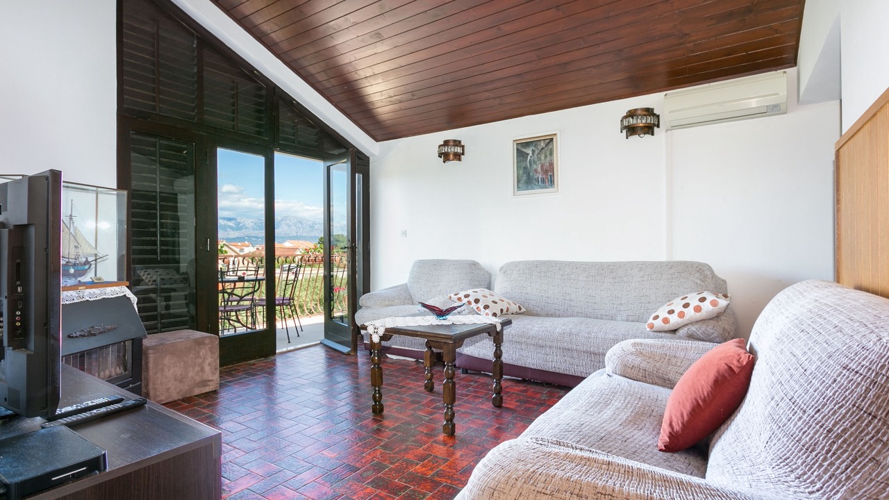 Photo of Livingroom in Mirce