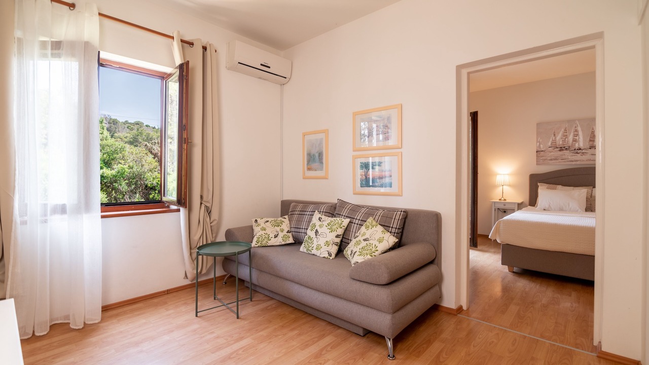 Photo of Livingroom in Muline