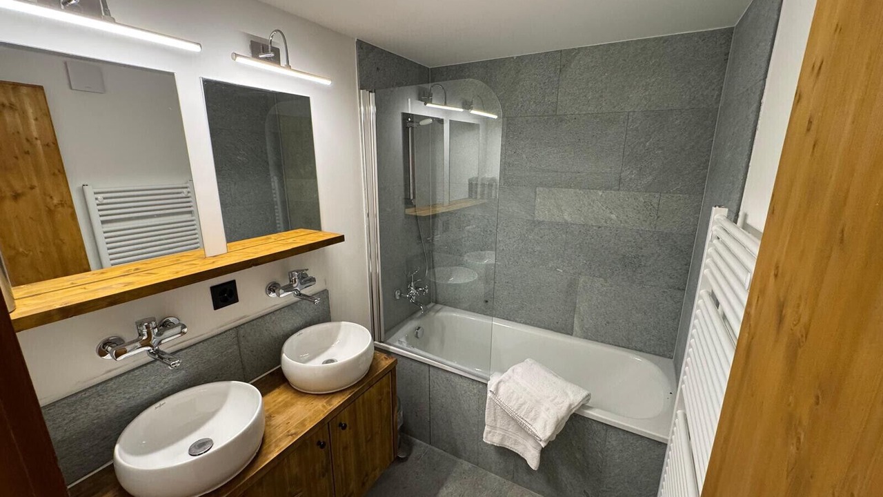 Photo of Bathroom in Wengen