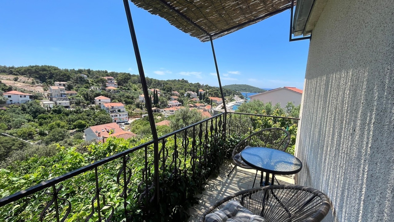 Photo of Patio Balcony in Maslinica