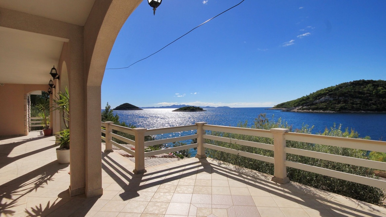 Photo of Patio Balcony in Blato