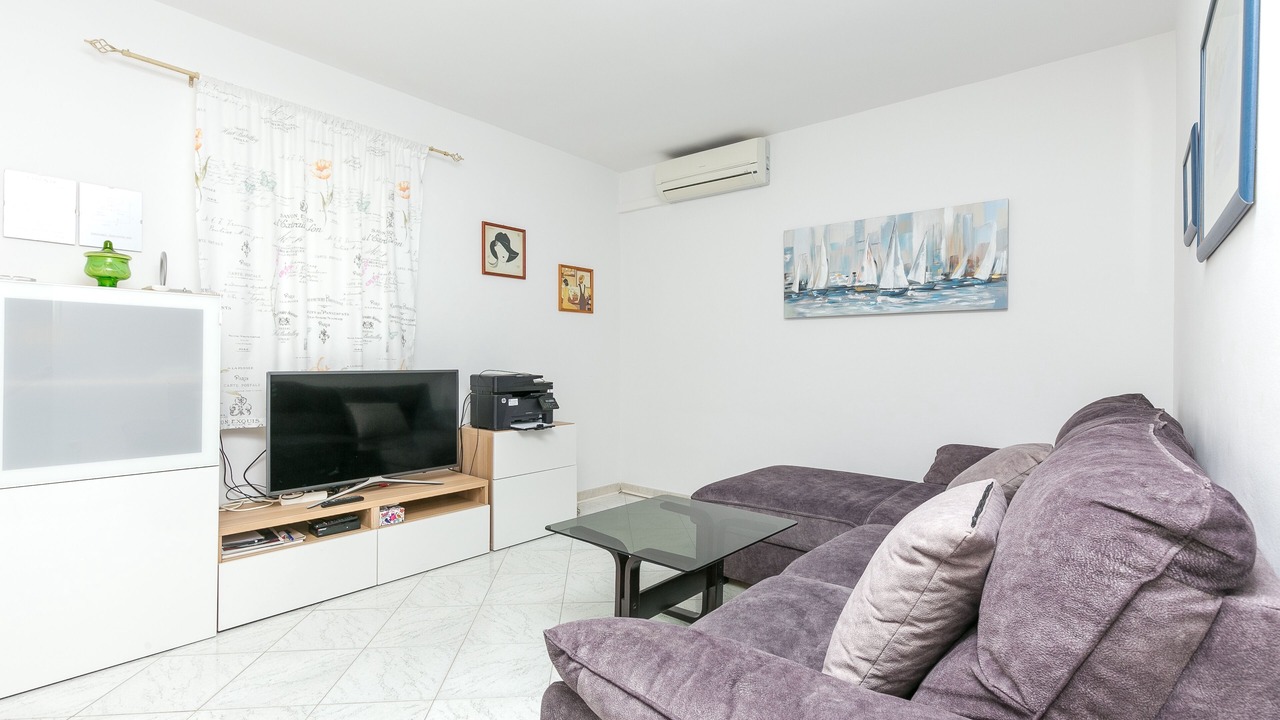 Photo of Livingroom in Necujam