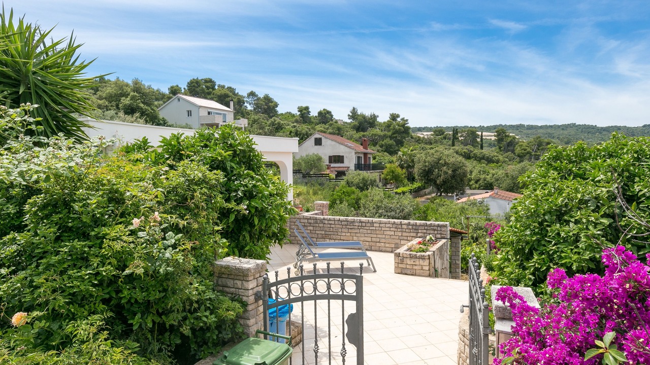 Photo of Outdoor in Necujam