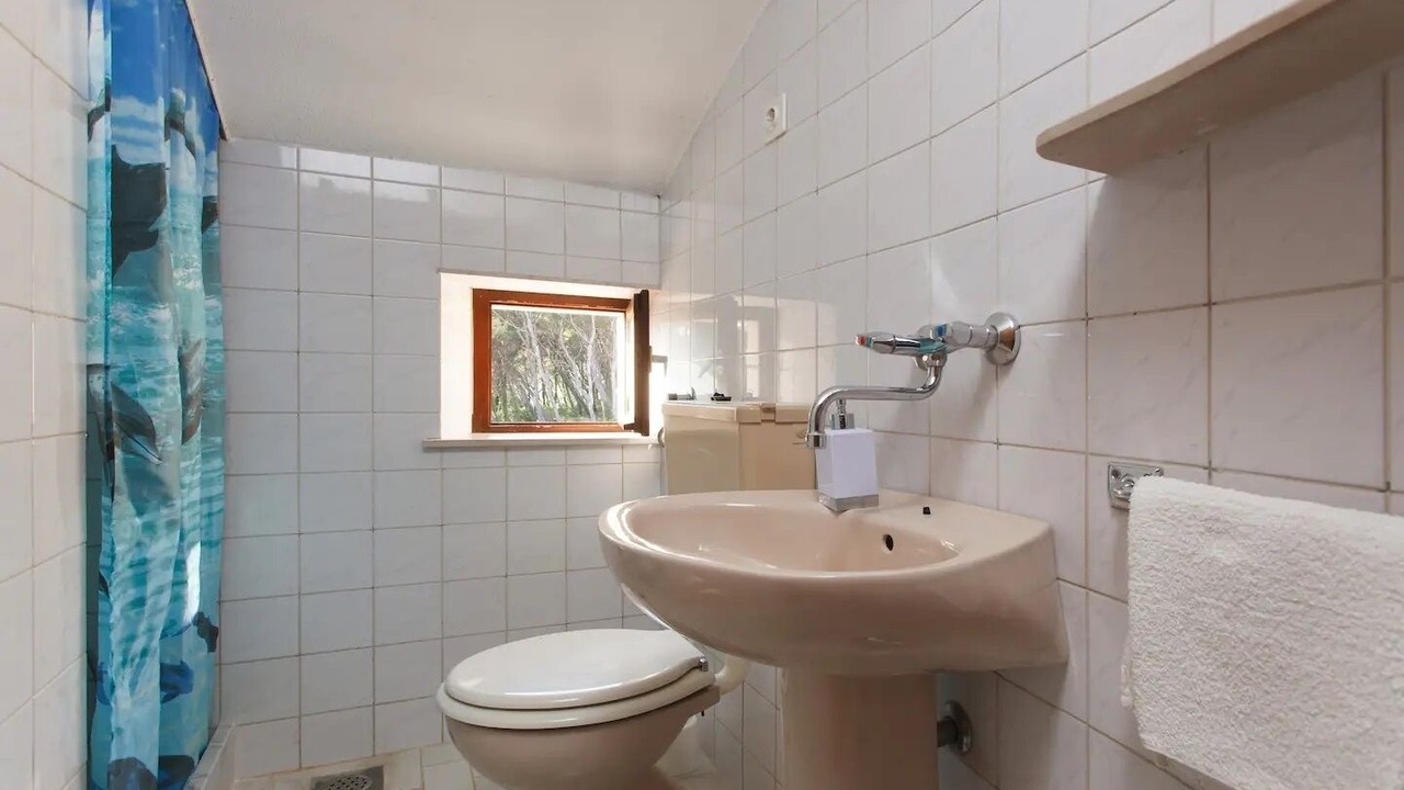 Photo of Bathroom in Sumartin