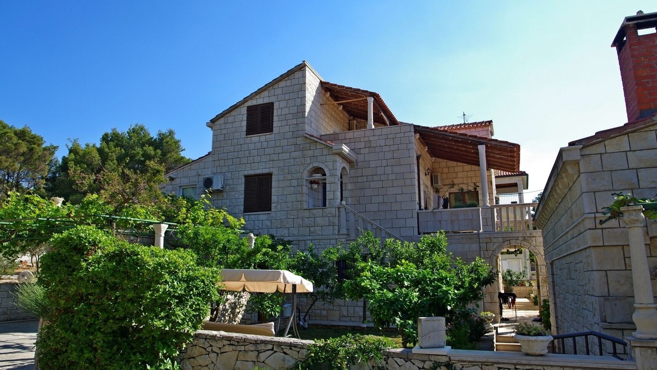 Photo of Outdoor in Sumartin