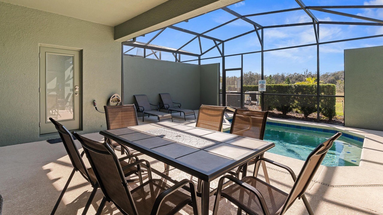 Photo of Outdoor in Loughman