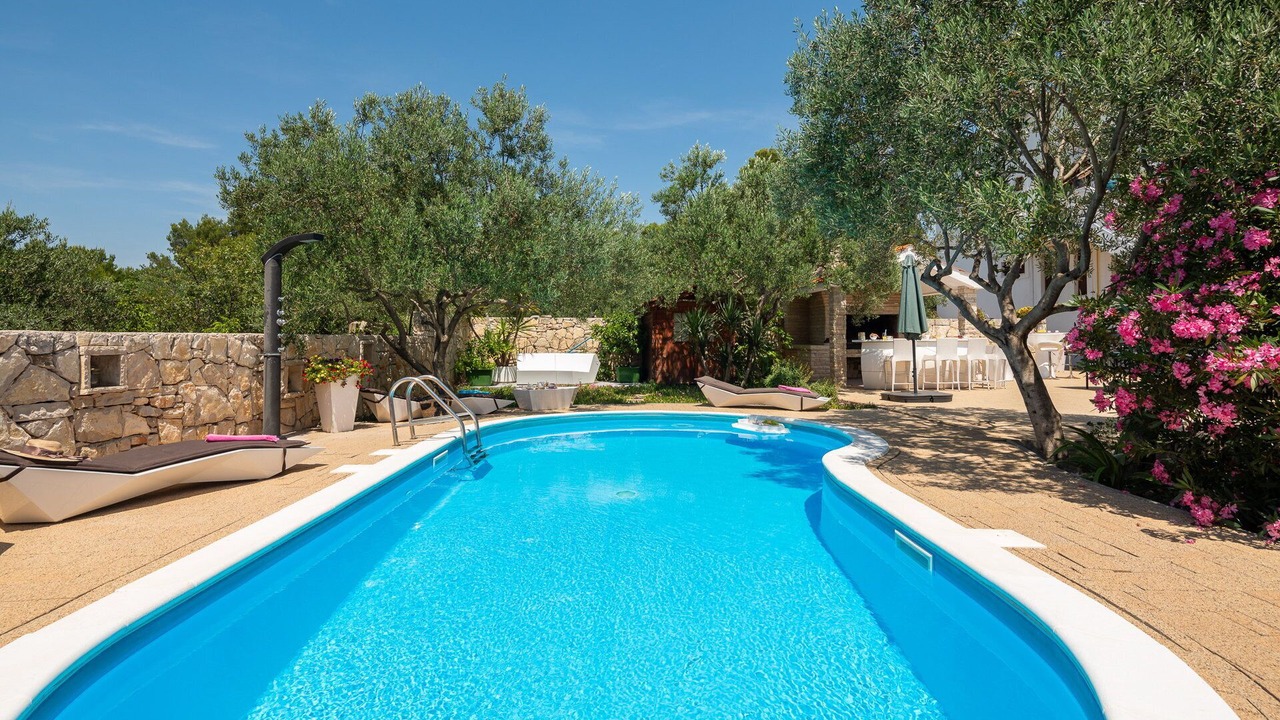 Photo of Outdoor in Betina