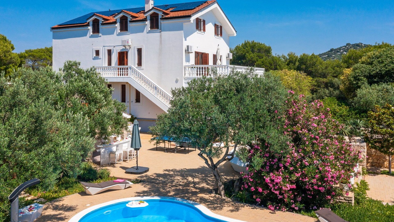 Photo of Outdoor in Betina
