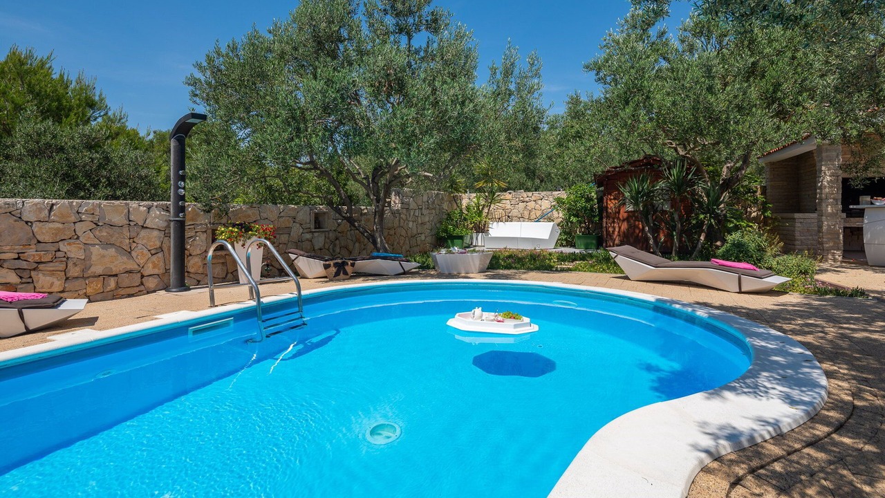 Photo of Outdoor in Betina