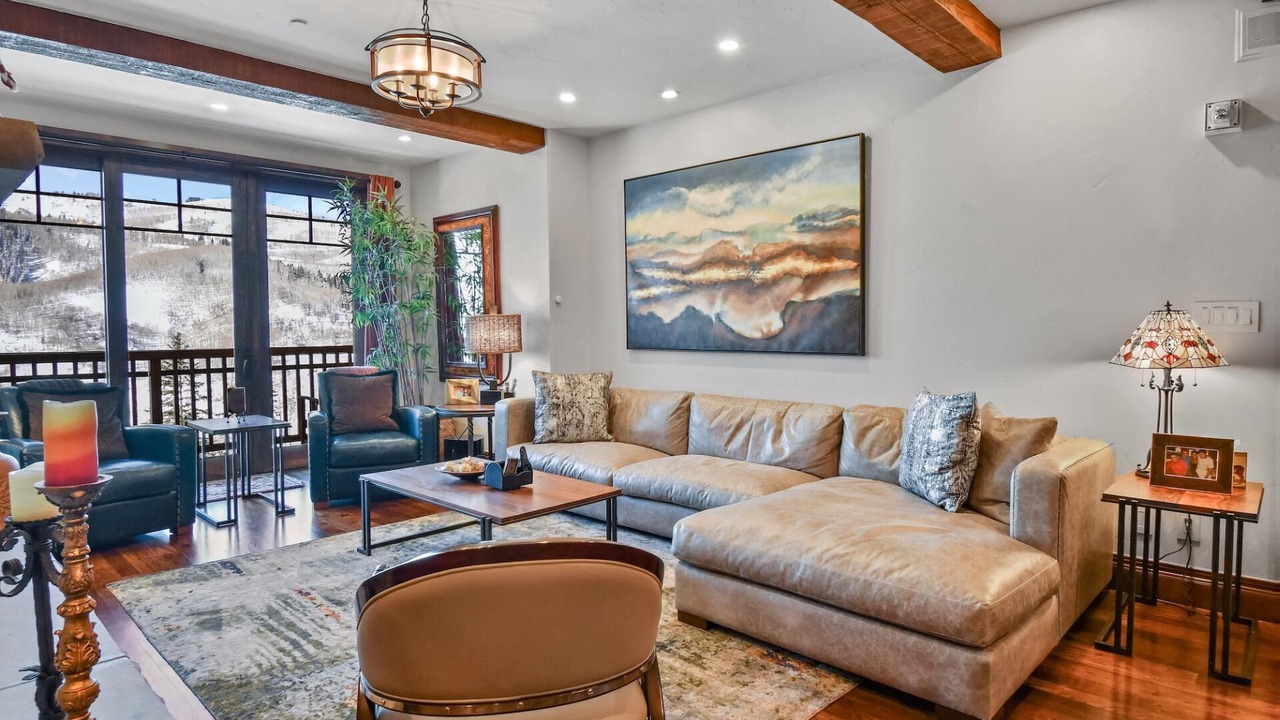 Photo of Livingroom in Empire Pass