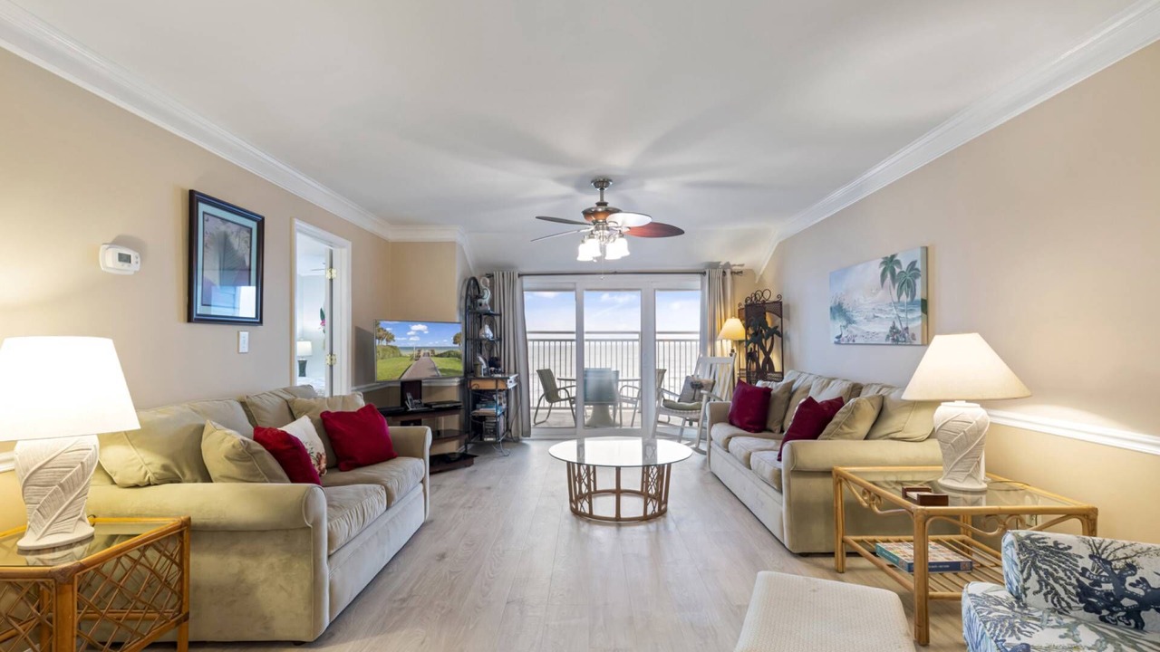 Photo of Livingroom in Surfside Beach
