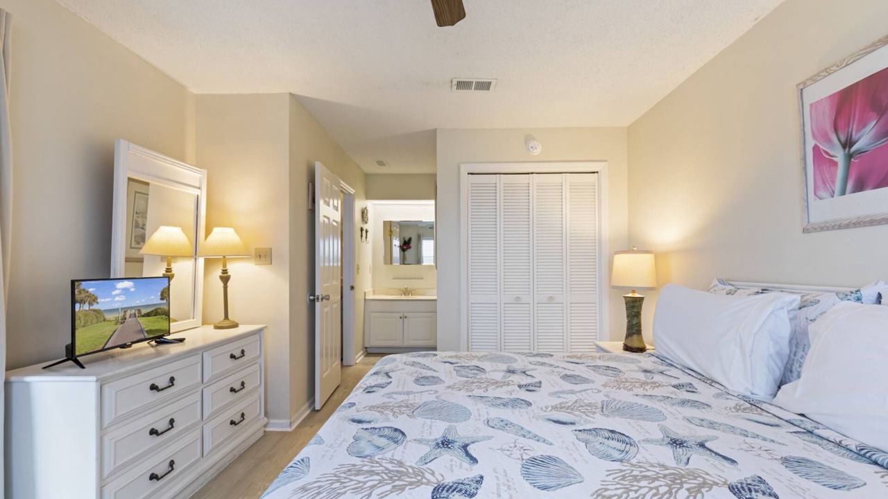 Photo of Bedroom in Surfside Beach