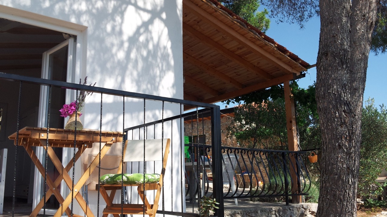 Photo of Patio Balcony in Cove Makarac (Milna)