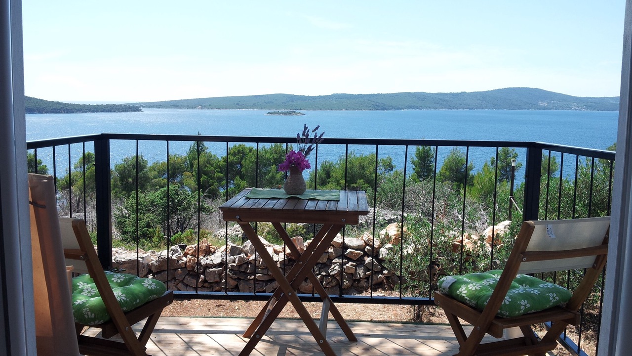 Photo of Patio Balcony in Cove Makarac (Milna)