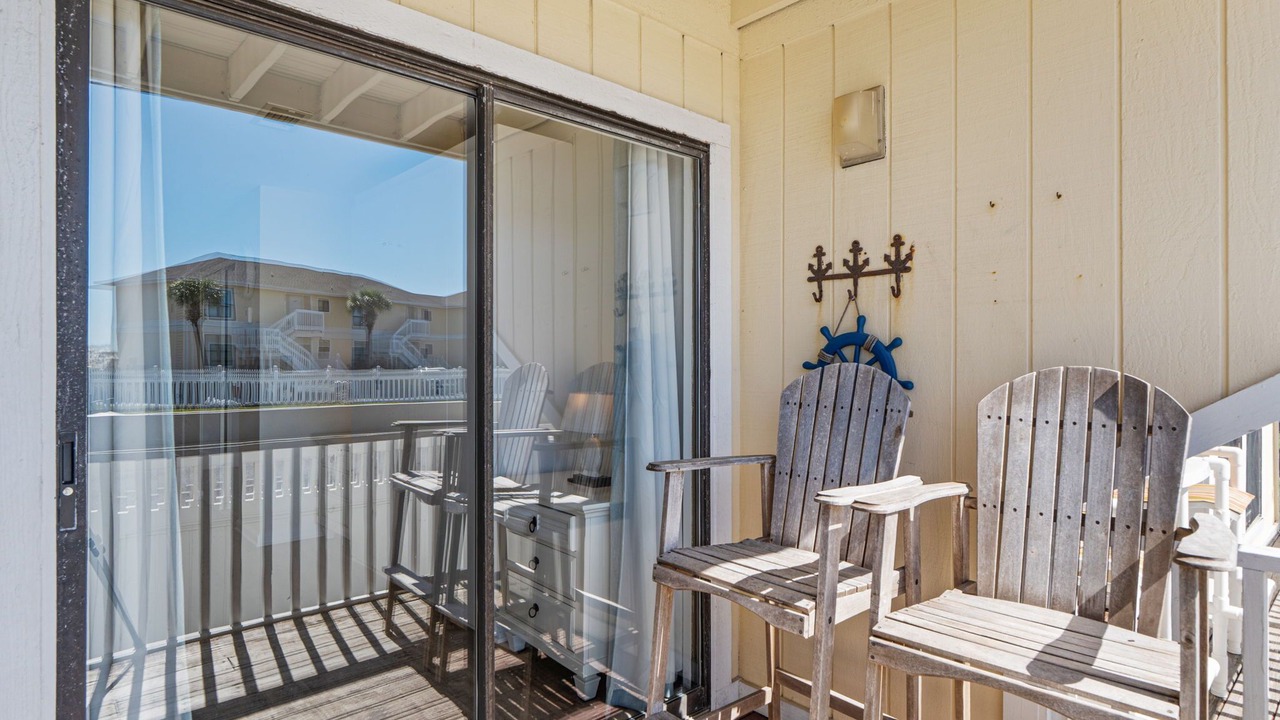 Photo of Others in Holiday Isle