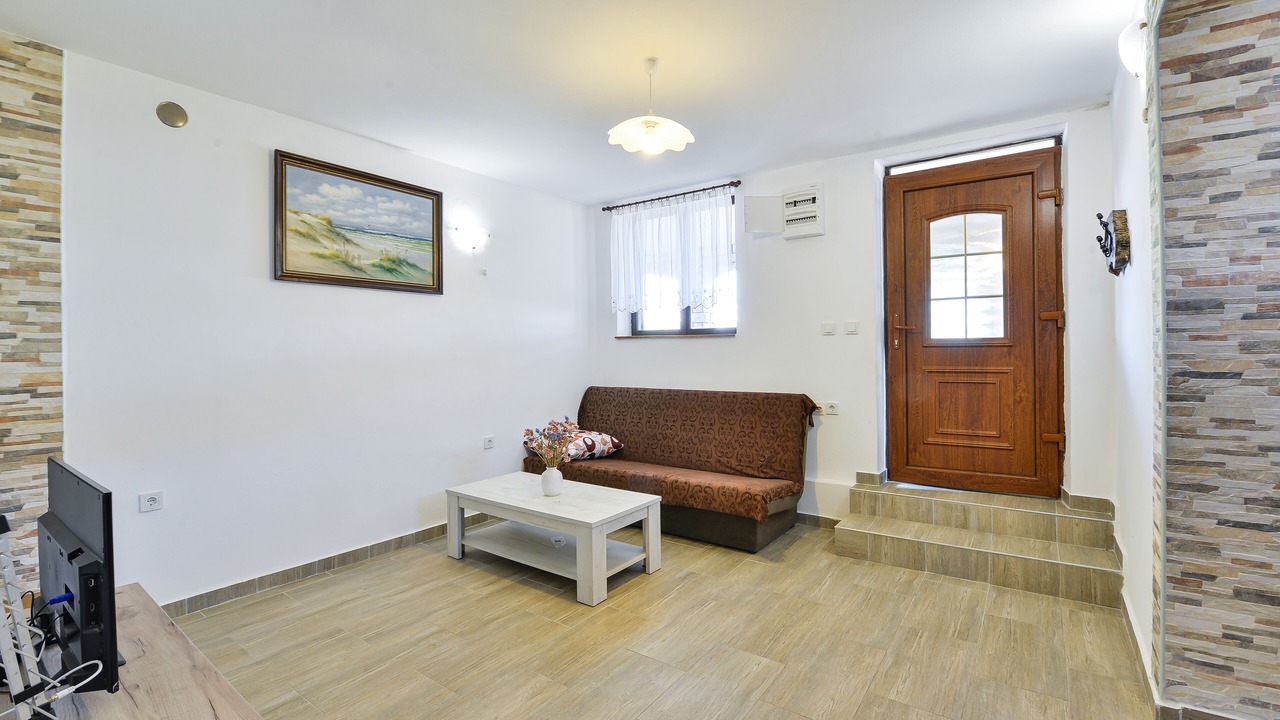 Photo of Livingroom in Tkon