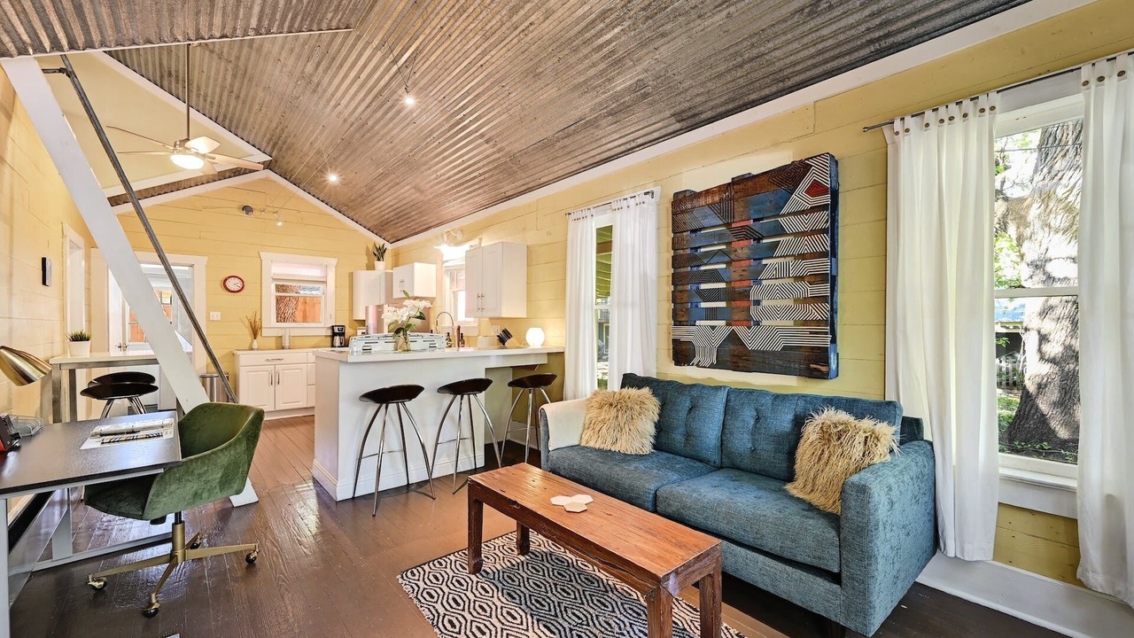 Photo of Livingroom in South Congress